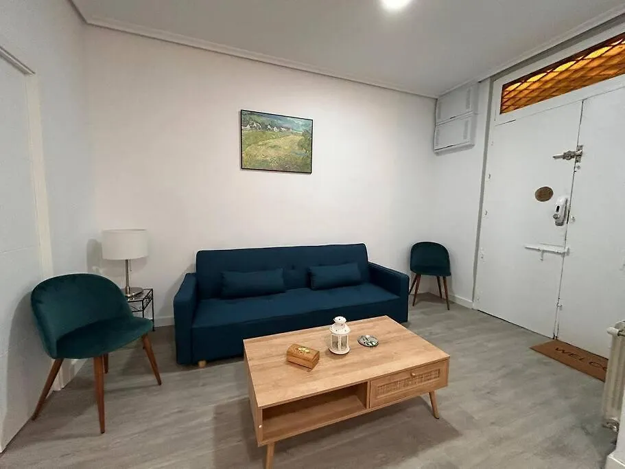 Stunning Apartment In Gran Via For 4 People. S3-1